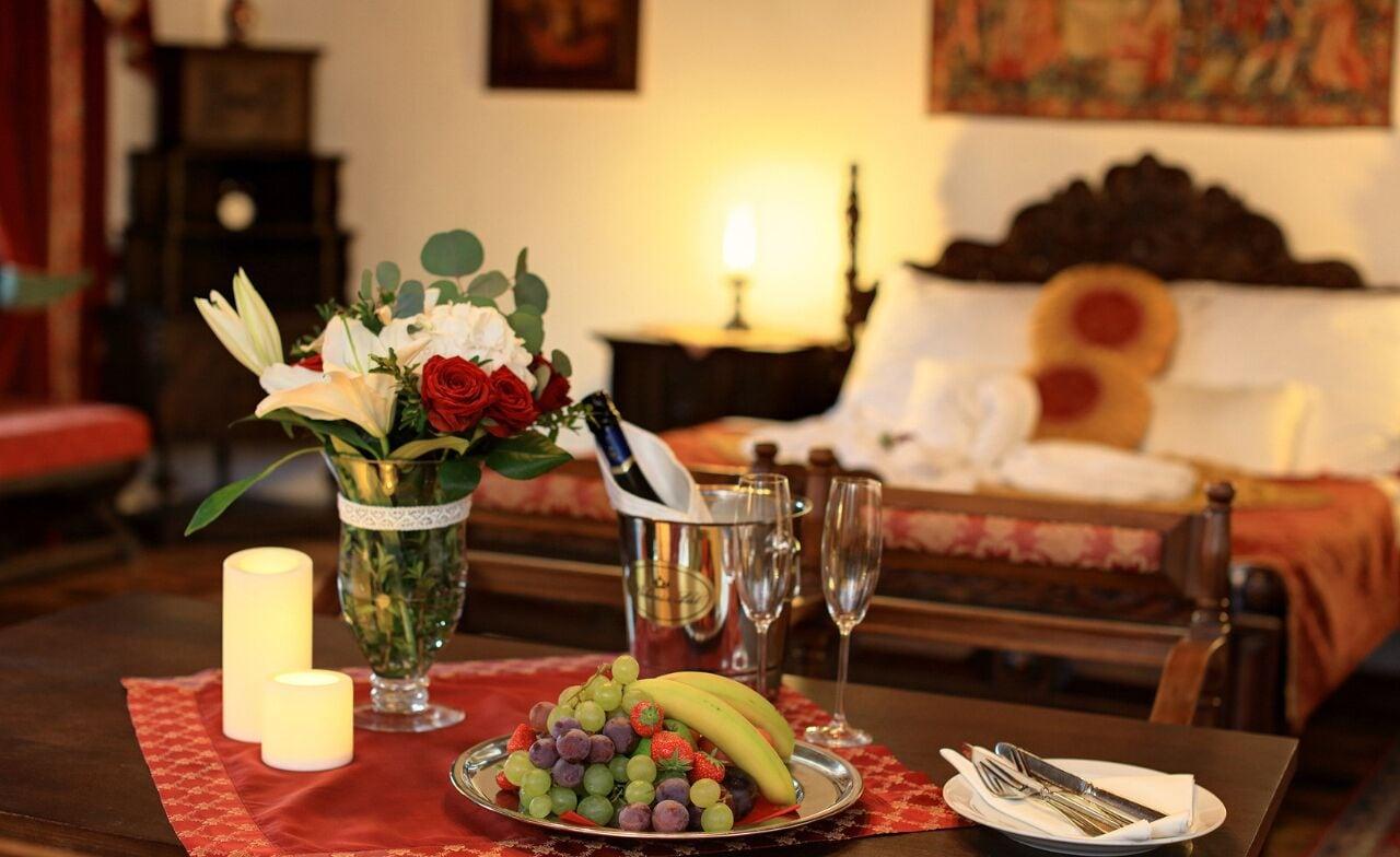 Hotel Ruze Cesky Krumlov Ngoại thất bức ảnh A romantic setting
