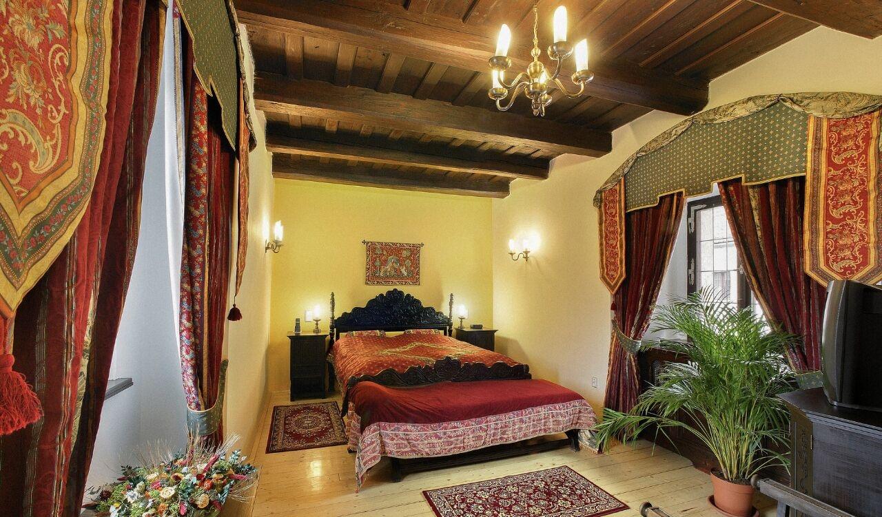 Hotel Ruze Cesky Krumlov Ngoại thất bức ảnh A bedroom in the hotel