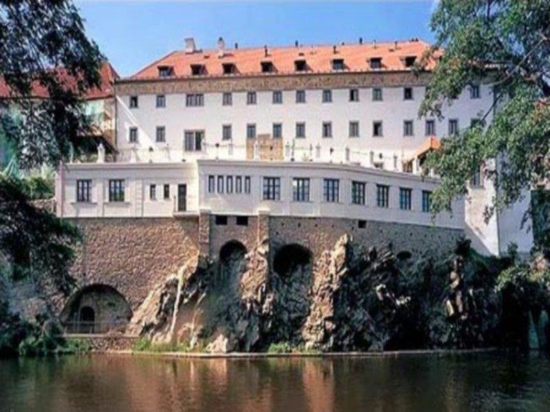 Hotel Ruze Cesky Krumlov Ngoại thất bức ảnh The castle of the Prince-Bishops of Augsburg